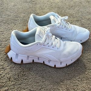 Reebok tennis shoes white with gum bottom!